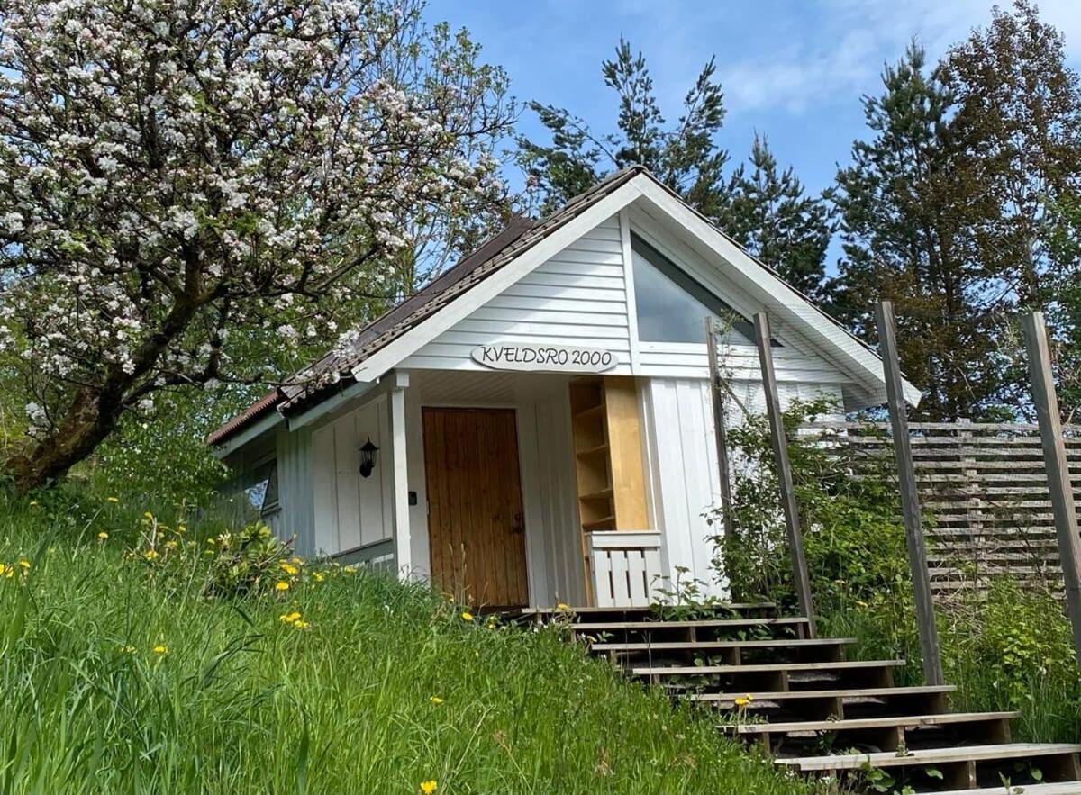Kveldsro Cabin In Nice Surroundings Kristiansand Exterior photo